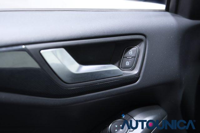 FORD Focus 1.0 ECOBOOST HYBRID 125 CV 5P ST-LINE NEOPATENTATI