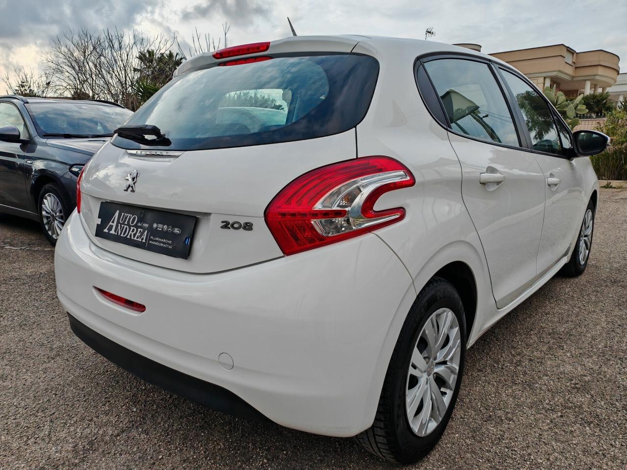 Peugeot 208 1.4 HDi 68Cv full optional 5porte 2015