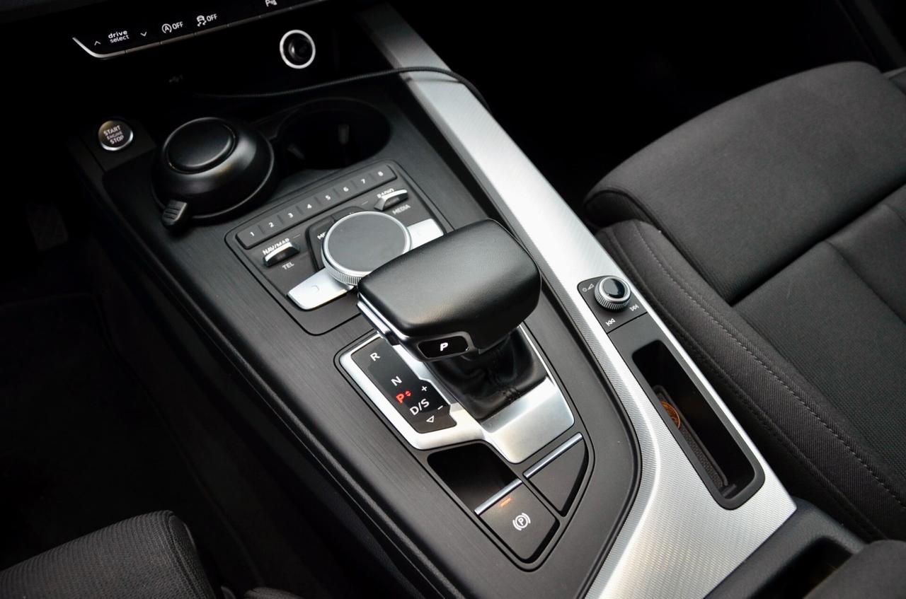 AUDI A4 AVANT 2.0 TDI BUSINESS SPORT 150cv S-TRONIC, UFF ITALIANA, SERVICE AUDI, EURO 6D, FARI LED, NAVI, VIRTUAL COCKPIT, PERMUTE