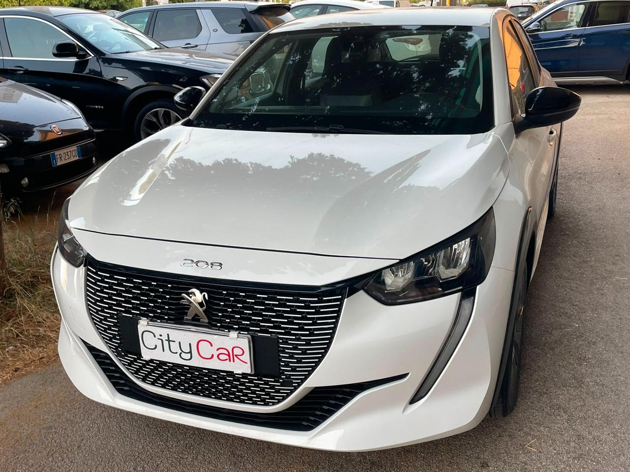 Peugeot 208 motore elettrico 136 CV 5 porte Active