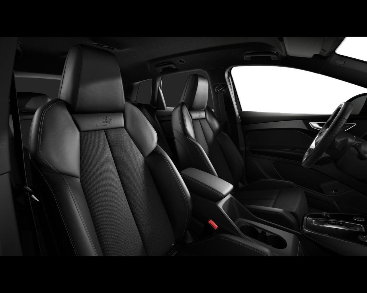 AUDI Audi Q4 S line edition 45 e-tron quattro 210,00 kW