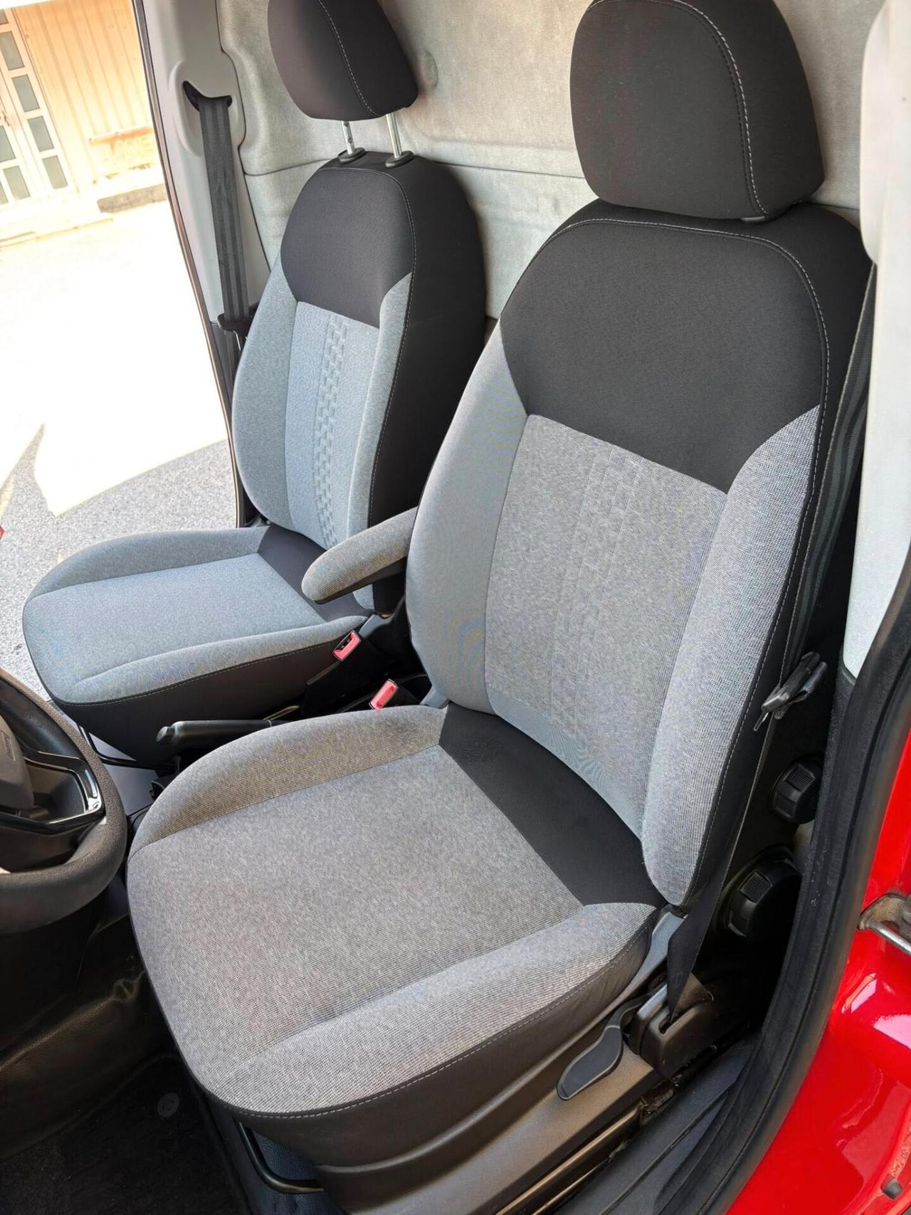 Fiat Fiorino 1.3 MJT 95CV Adventure officina mobile