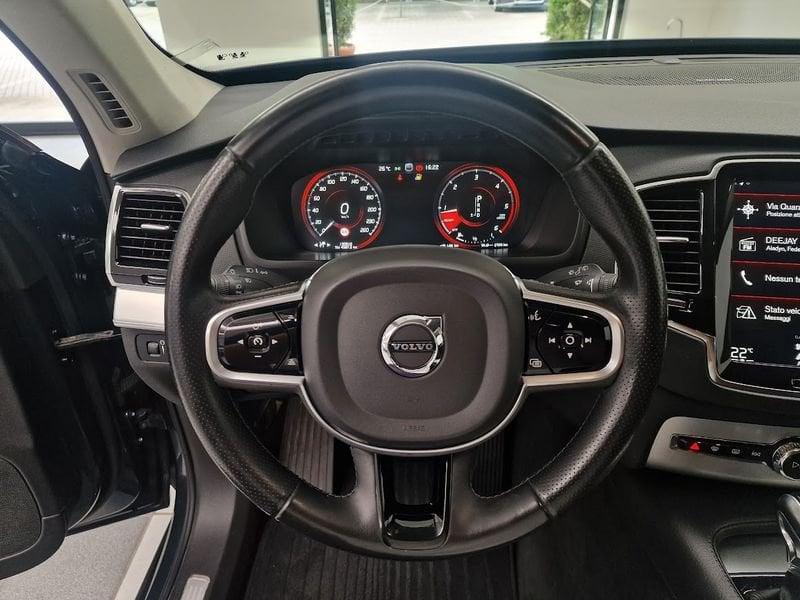 Volvo XC90 D5 AWD Geartronic 7 posti Momentum Euro 6 D-Temp