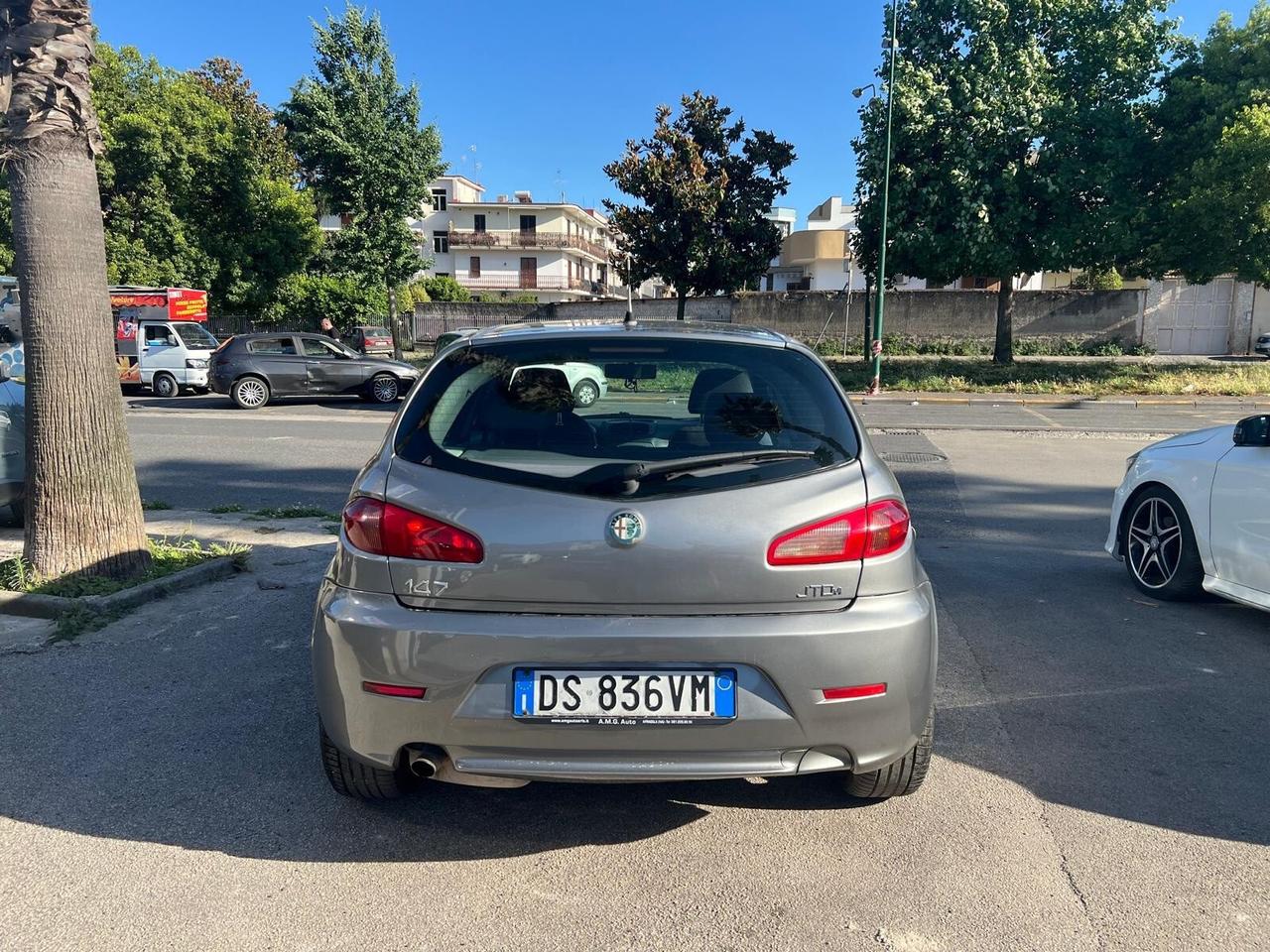 Alfa Romeo 147 1.9 JTD (120) 88 KW 5 porte Distinctive