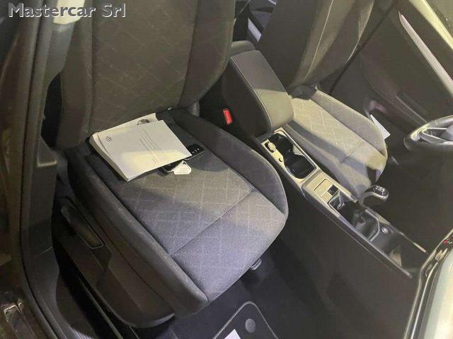 VOLKSWAGEN Golf Variant 2.0 tdi Life 115cv GG731SV