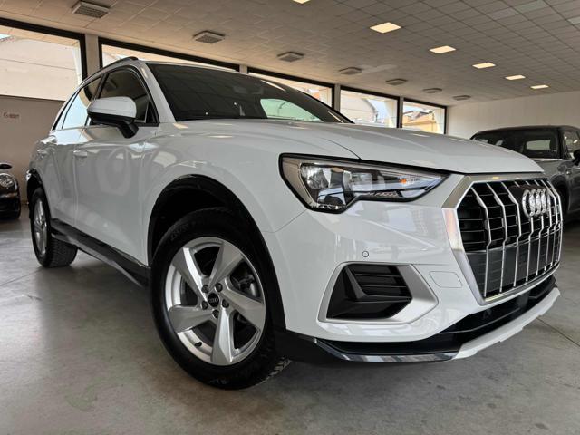 AUDI Q3 35 TDI S tronic Business Advanced
