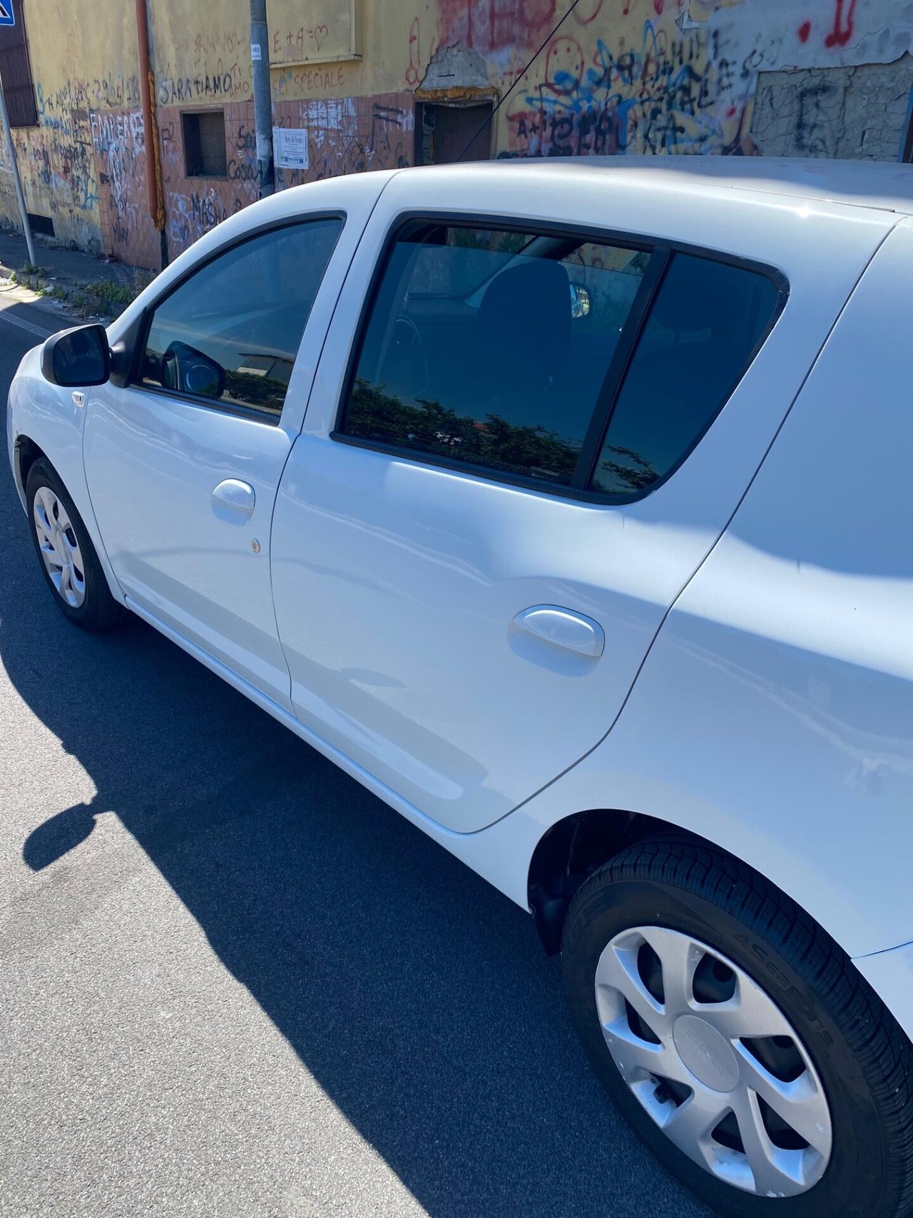 Dacia Sandero 1.5 dCi Anno 2015 Full Navi