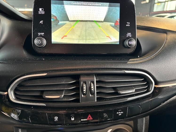 Fiat Tipo 1.5 Hybrid T4 DCT 130CV NEOPATENTATI