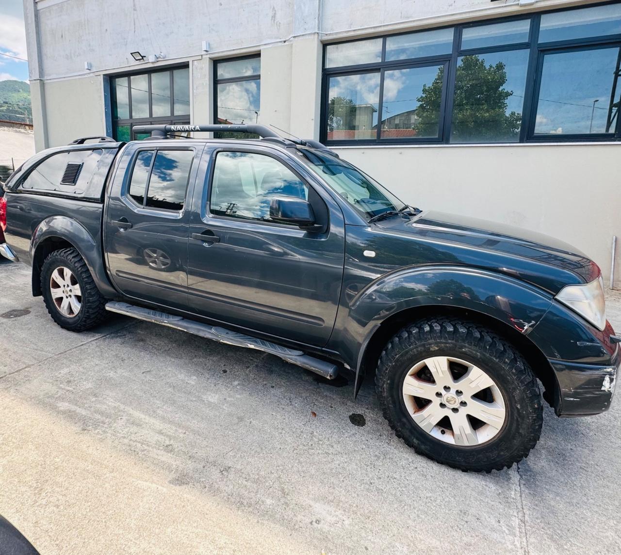 Nissan Navara 2.5 dCi 4 porte Double Cab LE