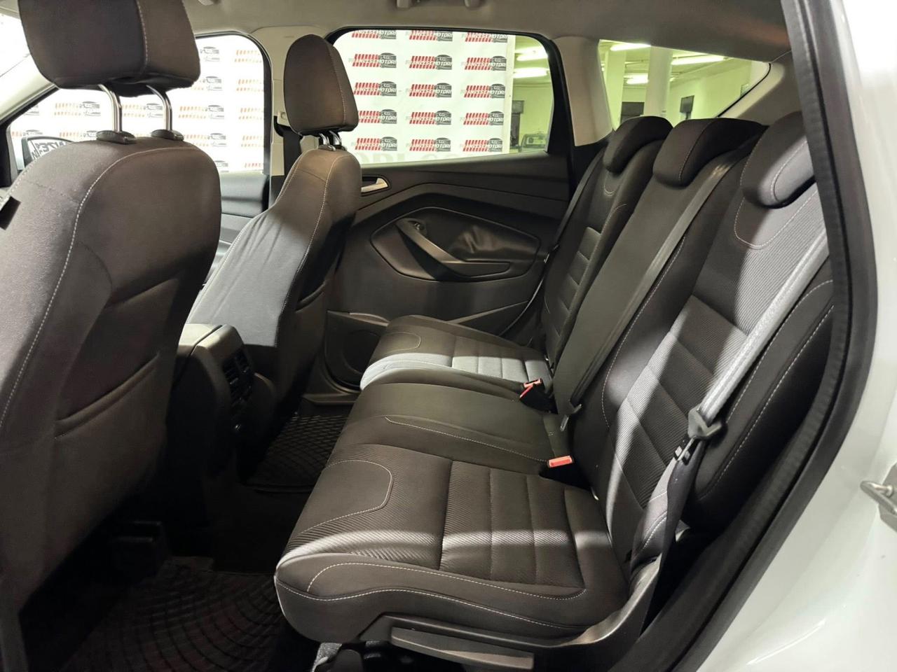 Ford Kuga 2.0 TDCI 140 CV 2WD Titanium