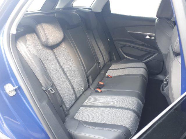 PEUGEOT 3008 1.5 BlueHDi 130CV S&S EAT8 Allure