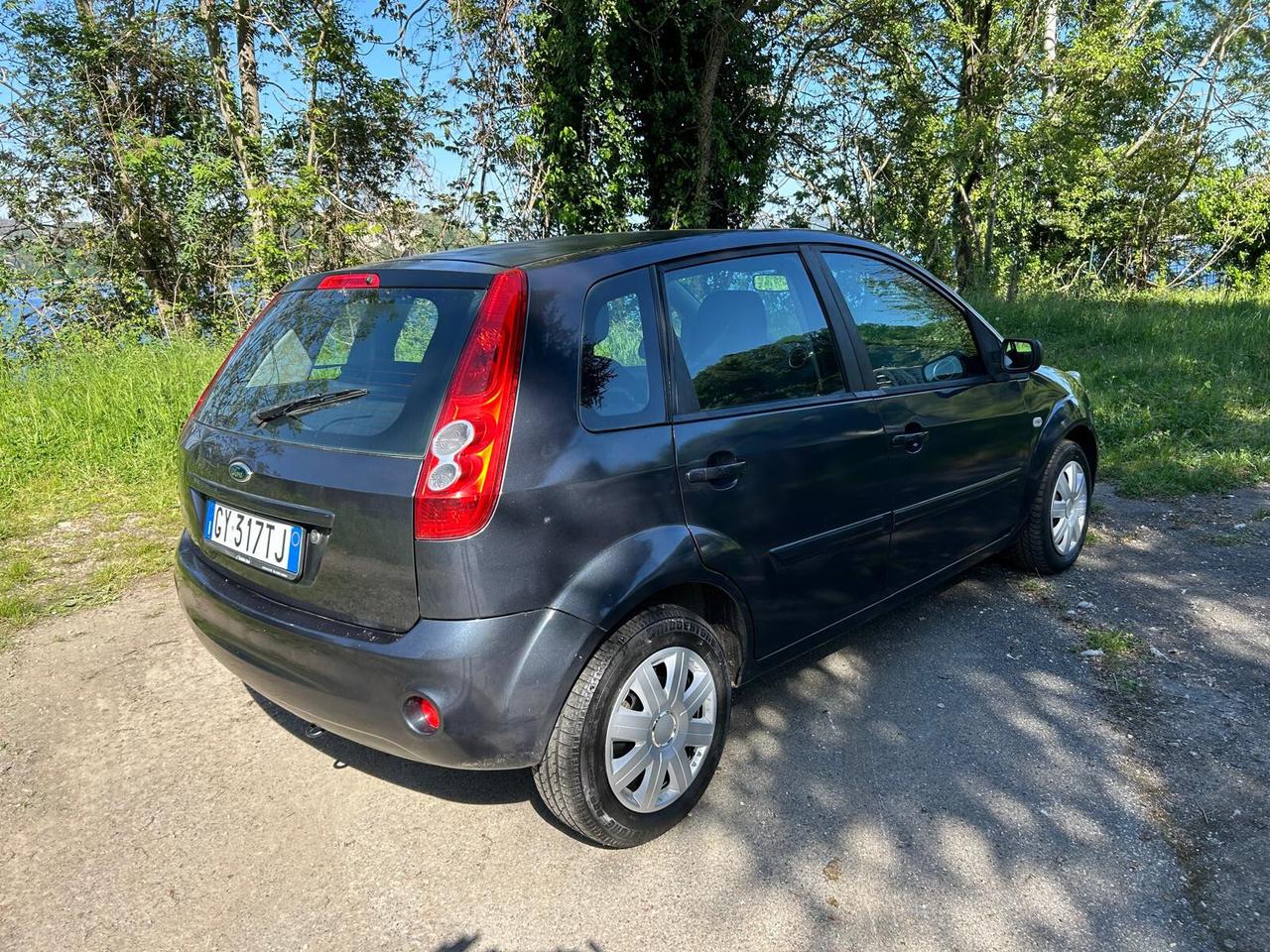 Ford Fiesta 1.2 16V 5p. Ghia