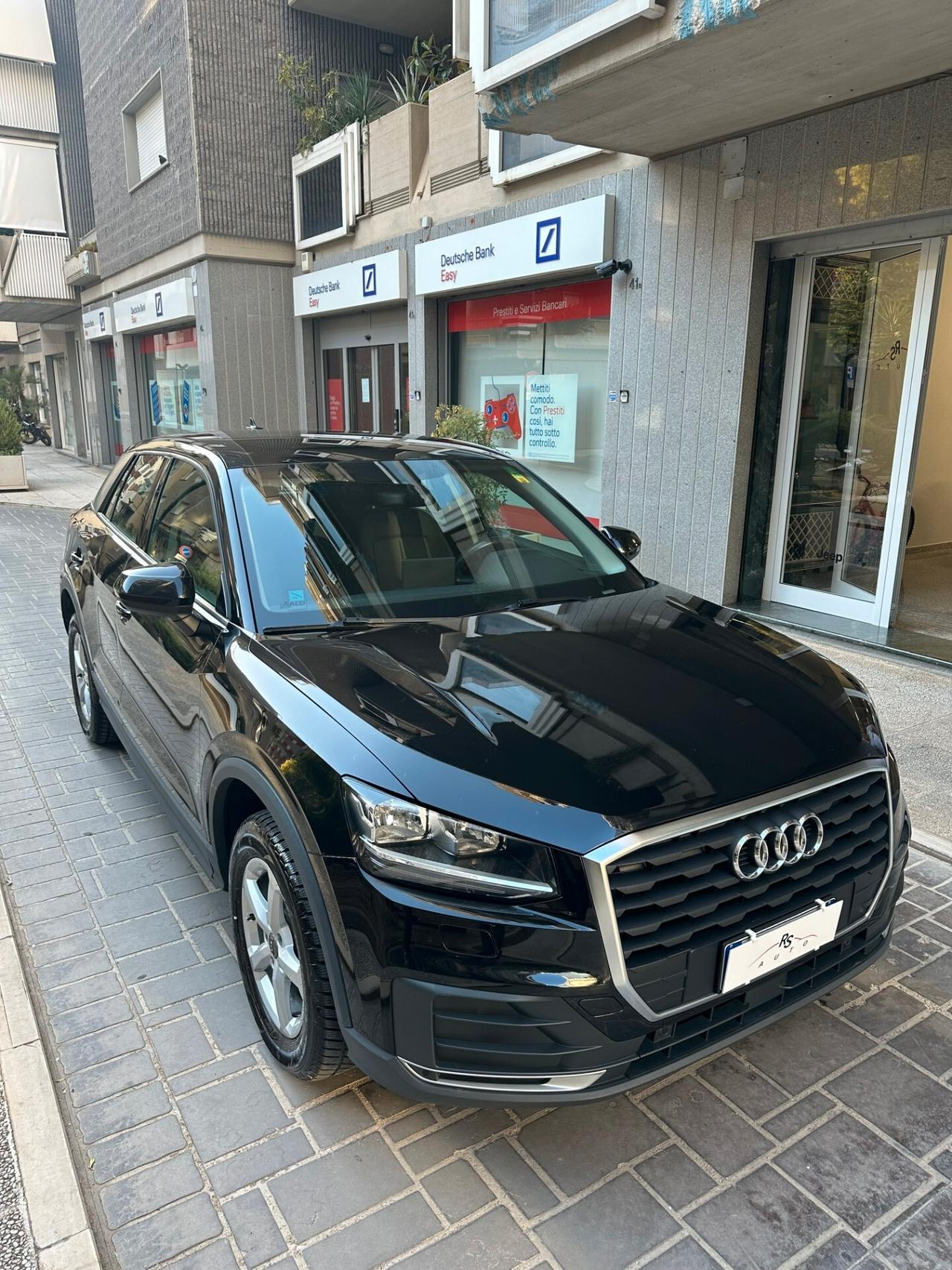 Audi Q2 30 TDI Business