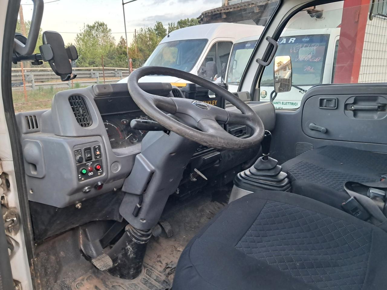 CABSTAR RIBALTABILE TRILATERALE