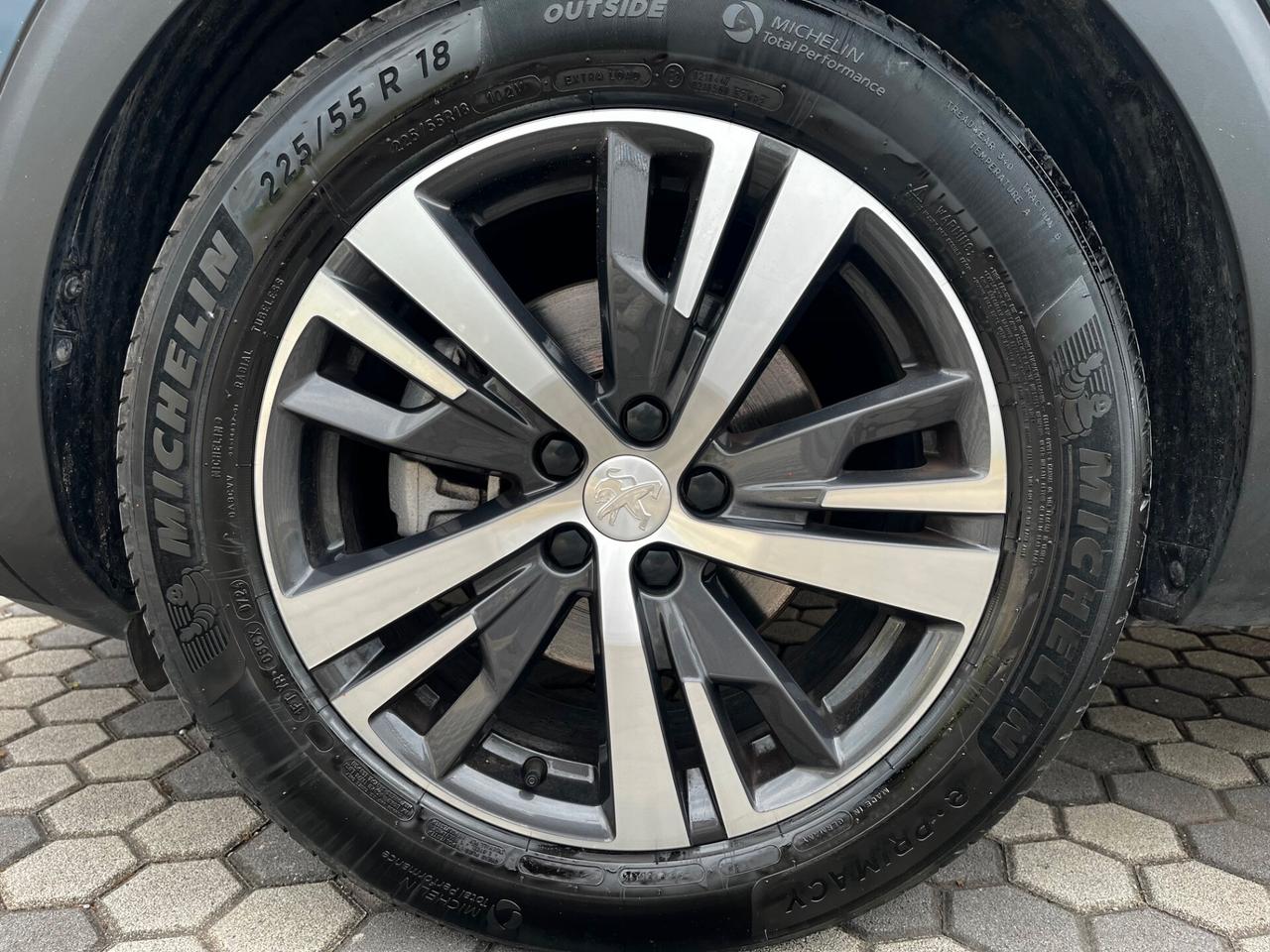 Peugeot 3008 BlueHDi 130 S&S EAT8 Allure Pack