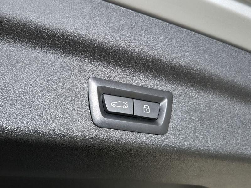 BMW X1 U11 xdrive23i mhev 48V X-Line auto