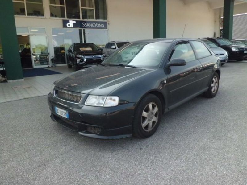 Audi A3  A3 1.9 TDI/110 CV cat 3p. Ambition