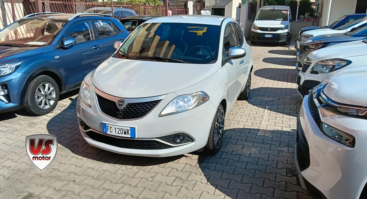 LANCIA YPSILON 1.2 BENZ/GPL -PREZZO PROMO!