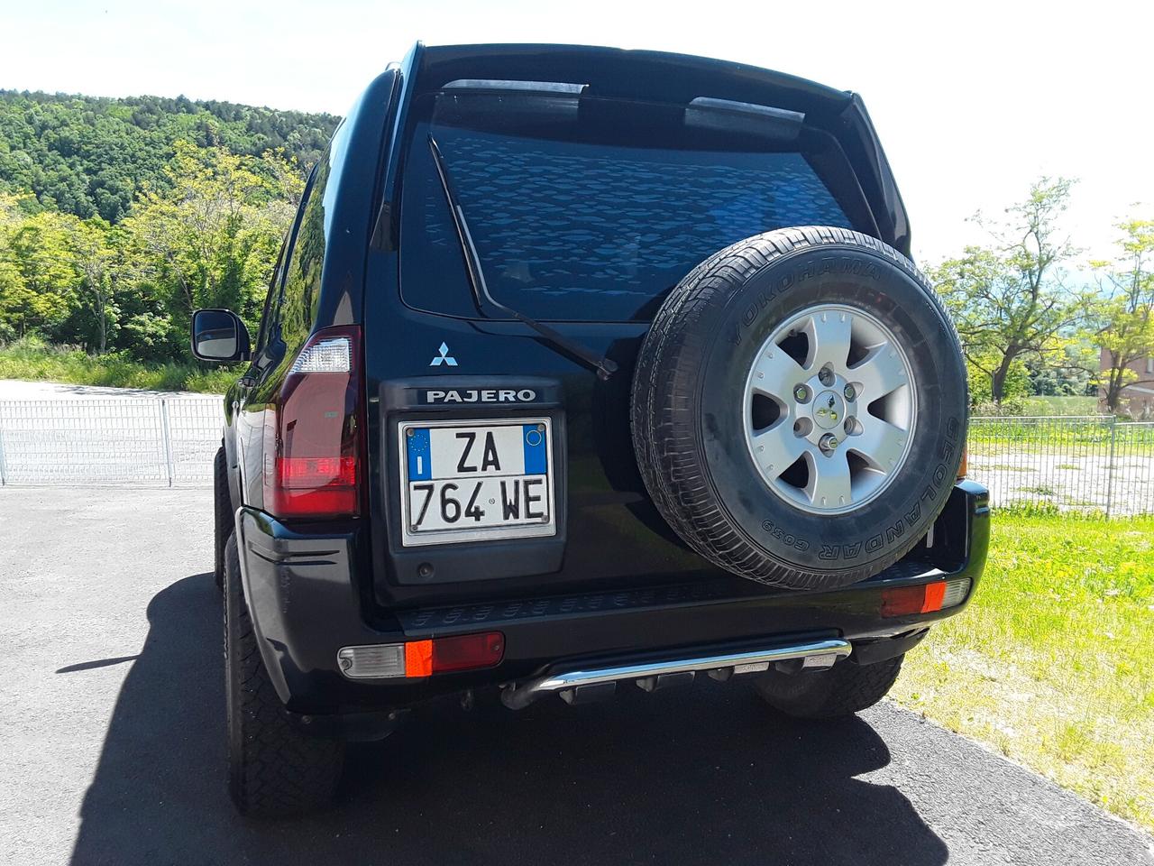 Mitsubishi Pajero 2.5 TDI 3p. Instyle