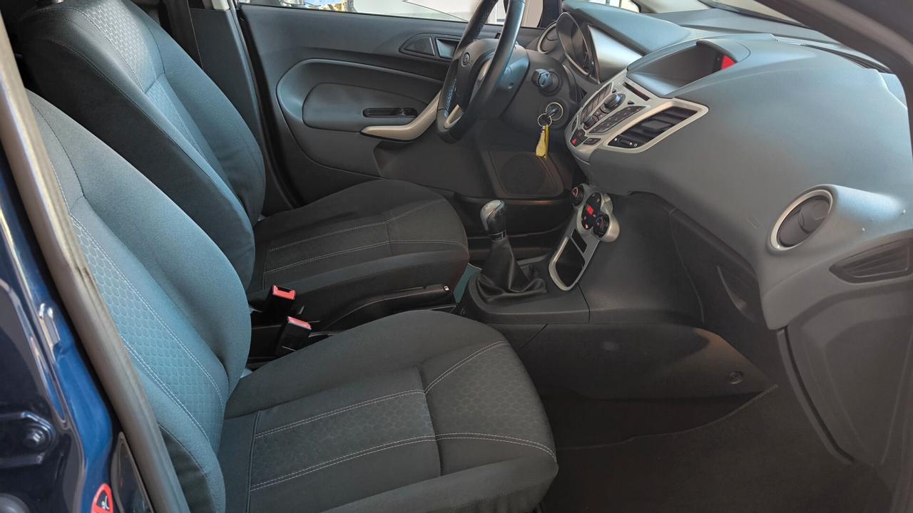 Ford Fiesta 1.4 5 porte Bz.- GPL Titanium