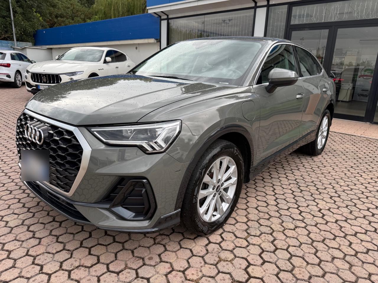 Q3 SPB 45 TFSI e S tronic Business Plus