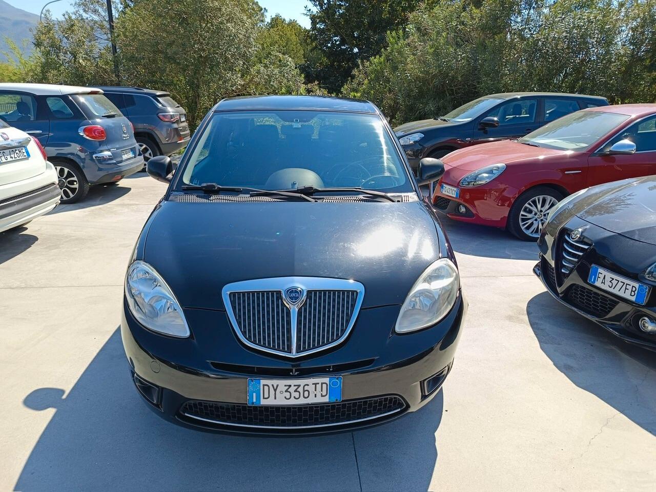 LANCIA Ypsilon 1.4GPL - NEOPATENTATI