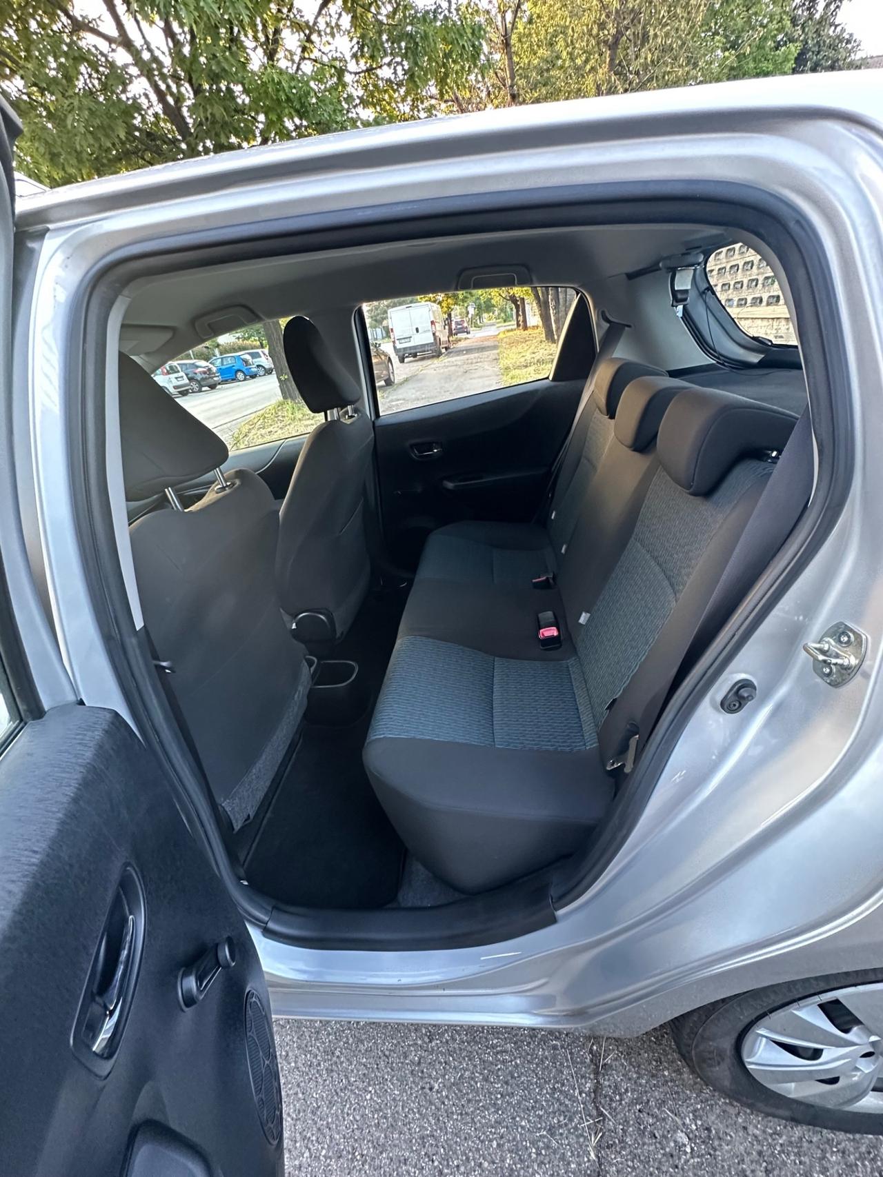 Toyota Yaris 1.3 5 porte Lounge
