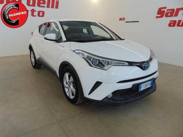 TOYOTA C-HR 1.8 Hybrid E-CVT Business