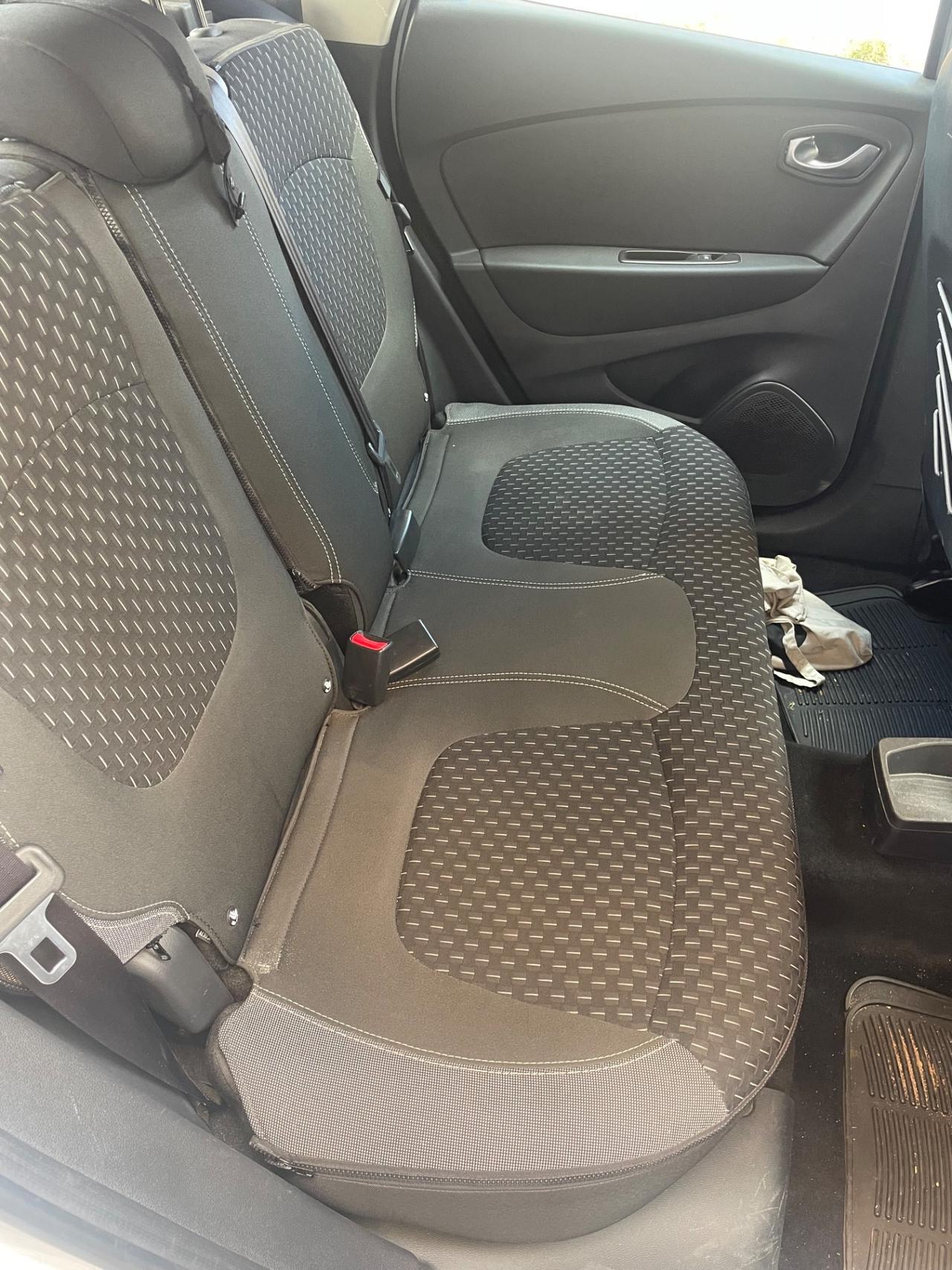 Renault Captur 1.5 diesel 70 mila km