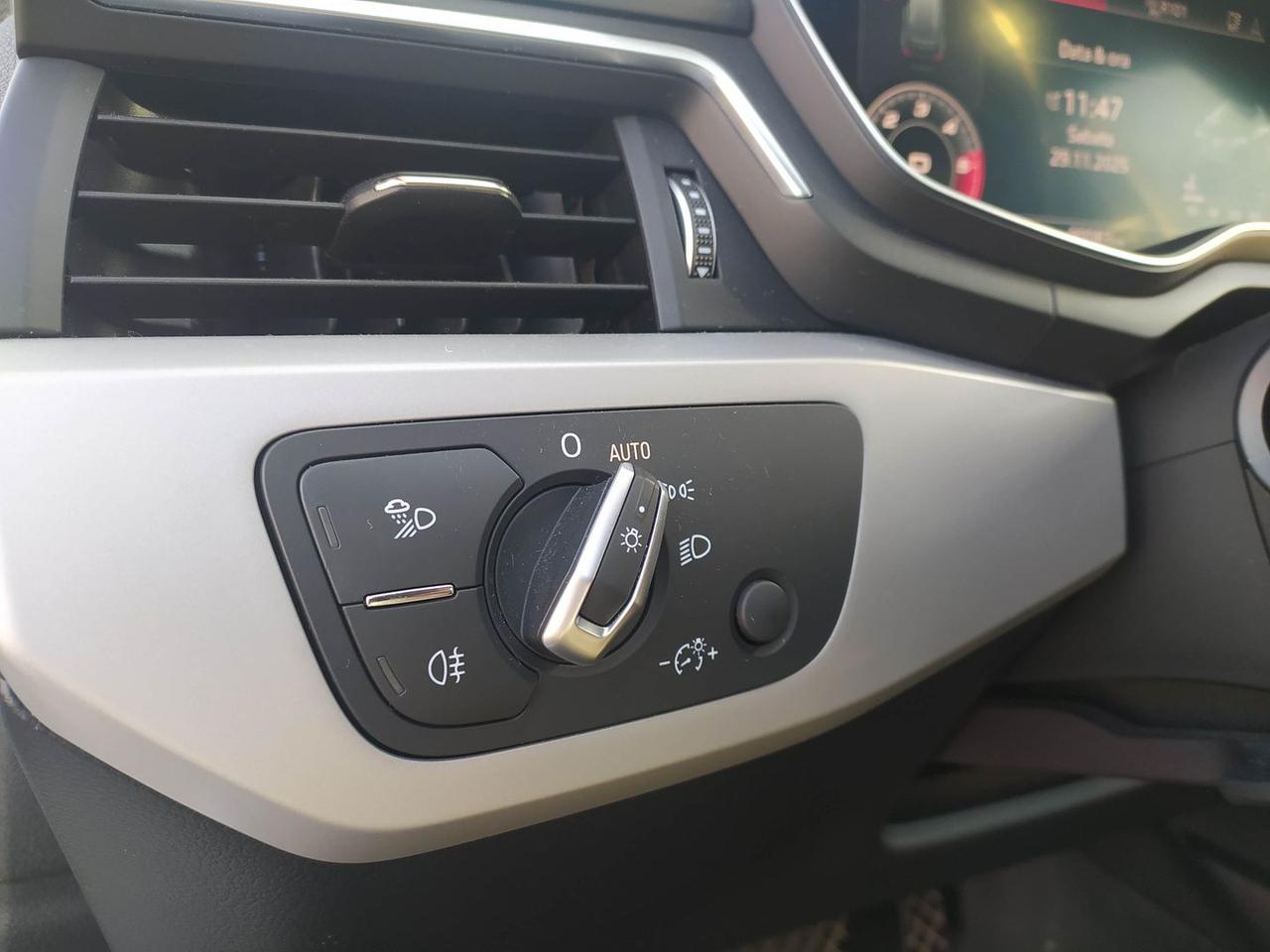 Audi A4 Business Advanced 2.0 35 TDI MHEV #8151