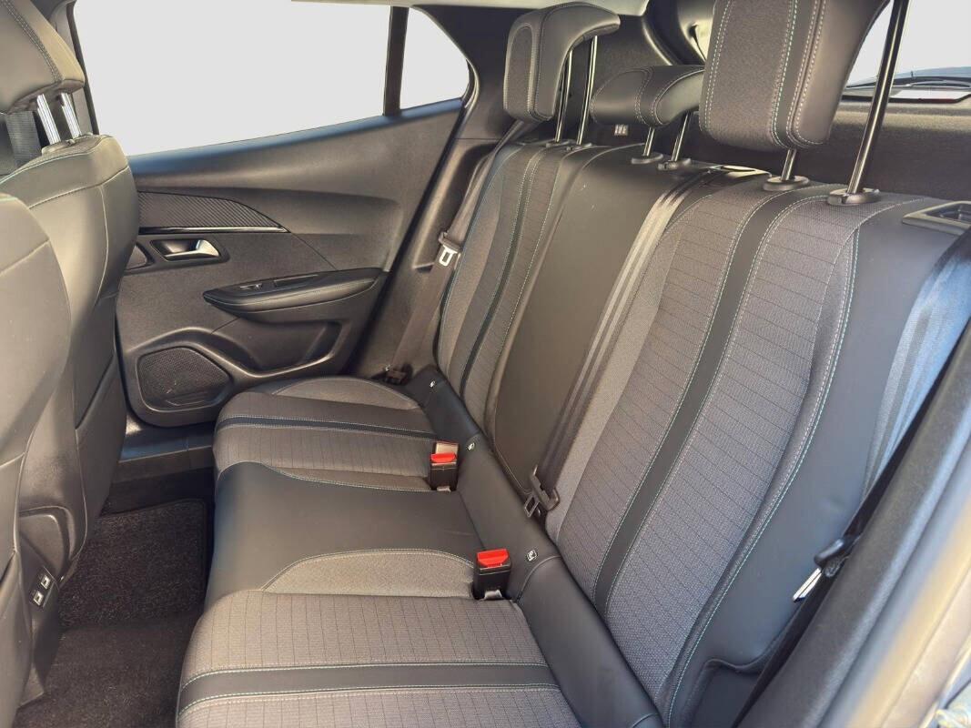 Peugeot 2008 BlueHDi 110 S&S Allure Pack 2021