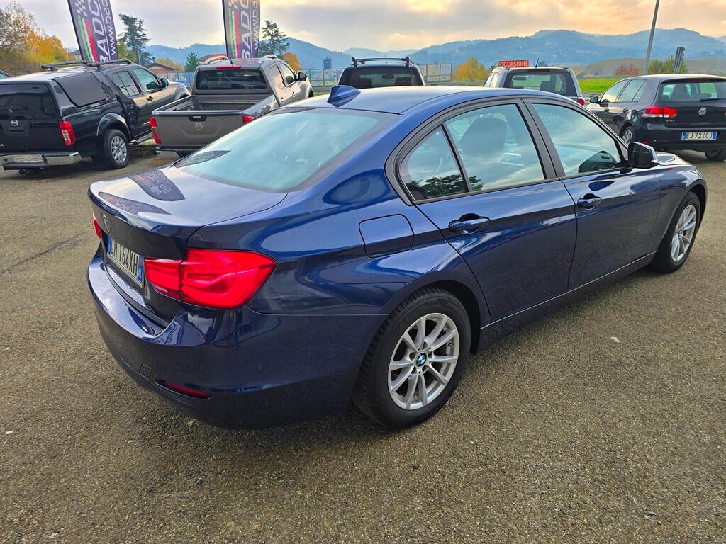 Bmw 318 318d BERLINA LUXURY DA VETRINA!