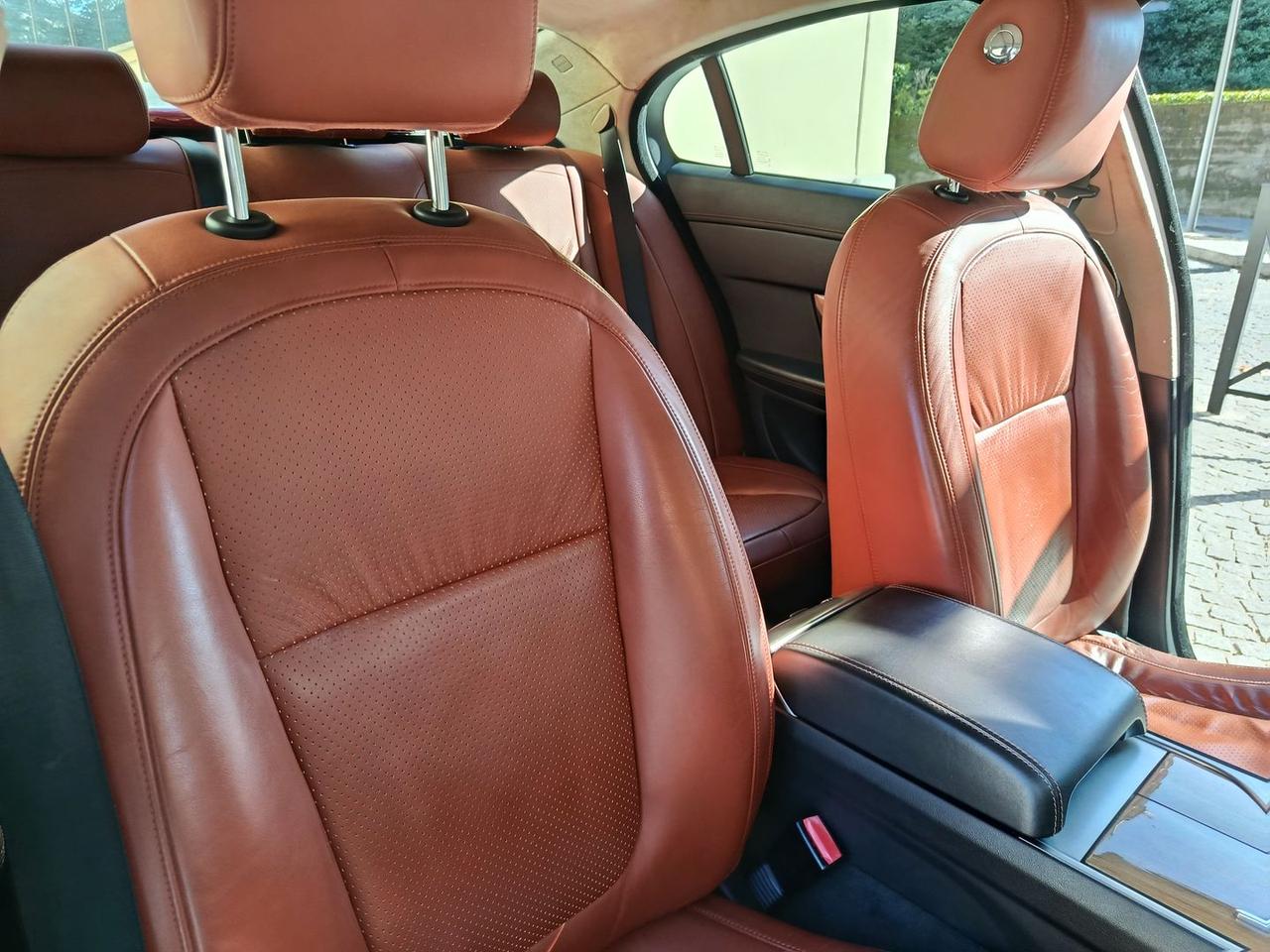 Jaguar XF Portfolio 3.0 D S #7681