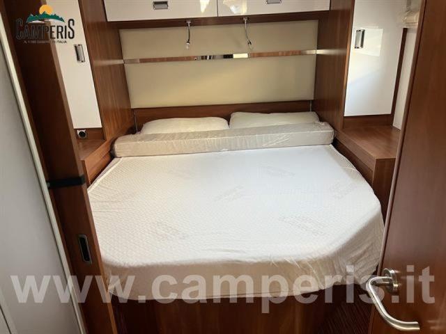 LAIKA LAIKA KOSMO 912 EMBLEMA