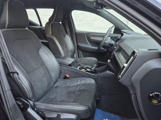 VOLVO XC40 T5 Recharge Plug-in Hybrid R-design