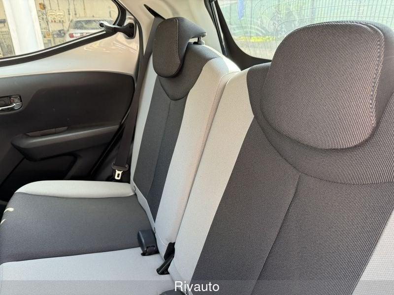 Toyota Aygo Aygo 1.0 VVT-i 69 CV 5 porte x-play TSS