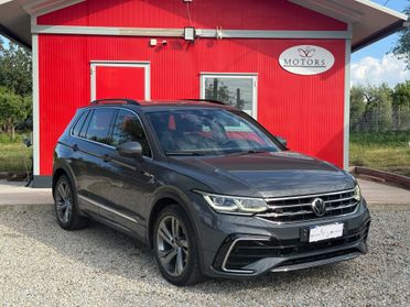 Volkswagen Tiguan R-Line 2.0 TDI 150 CV DSG