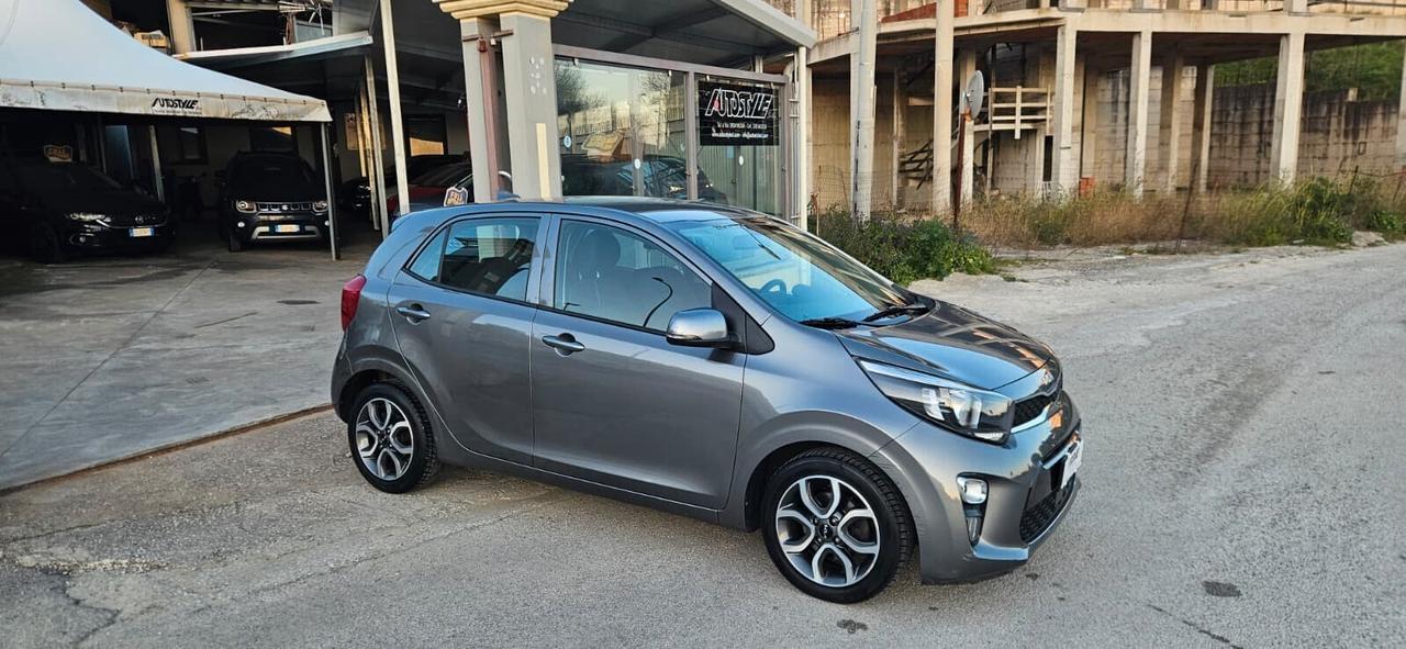 Kia Picanto 1.0 benzina X Line