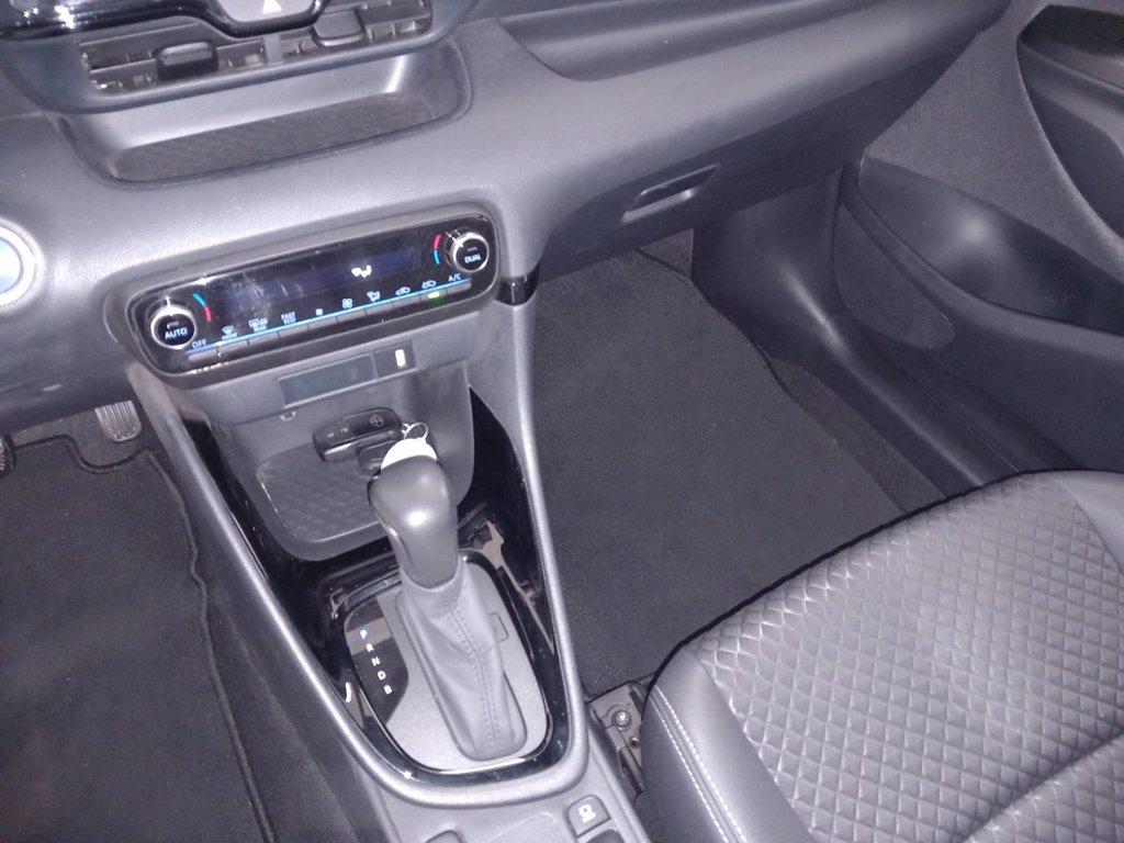 TOYOTA Yaris 1.5h style del 2022