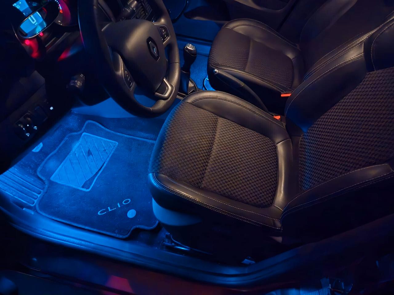 Renault Clio dCi 8V 90 CV 5 porte Moschino Intens