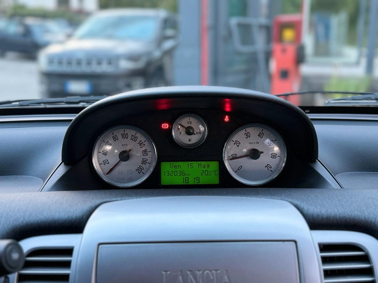Lancia Ypsilon 1.2 Argento