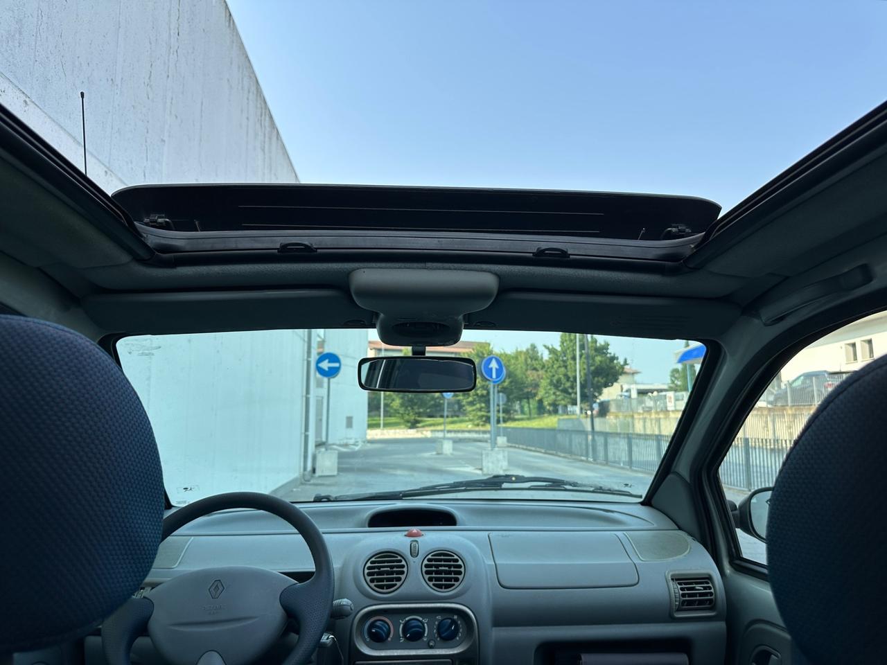 Renault Twingo 1.2i Unico Proprietario Neopatentati