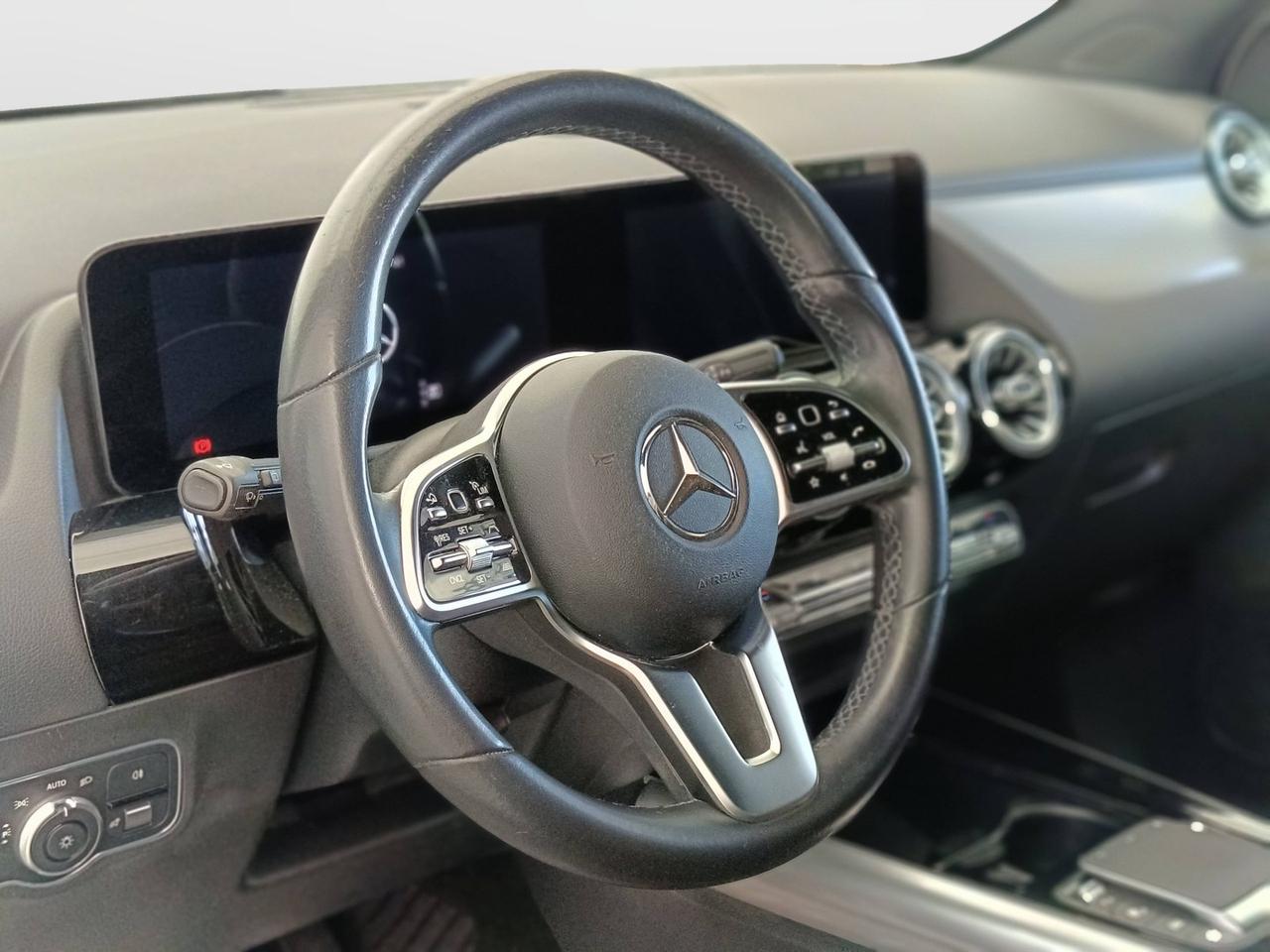 Mercedes-Benz GLA-H247 2020 - GLA 180 d Sport Plus auto