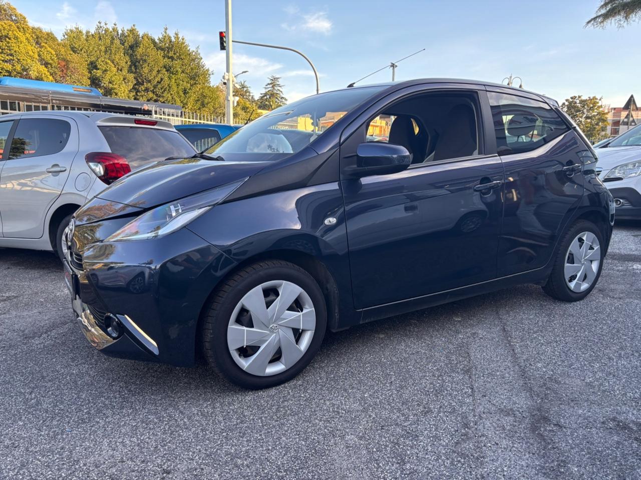 *TOYOTA AYGO 1.0 69 CV X-COOL - 2017 - 77.000 KM*