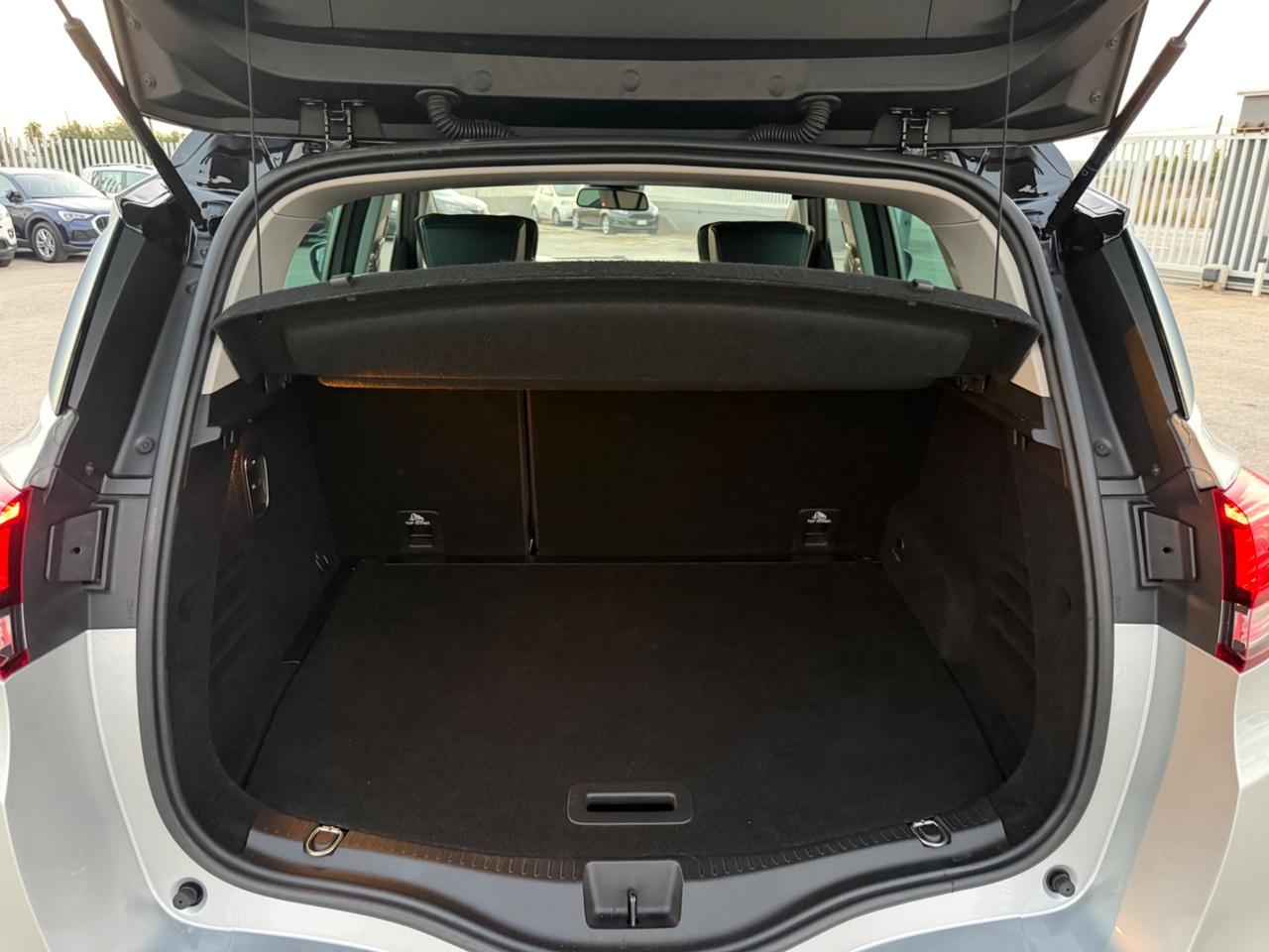 RENAULT SCENIC 1.6 DCI 130 BOSE STRAFUL LED MY17