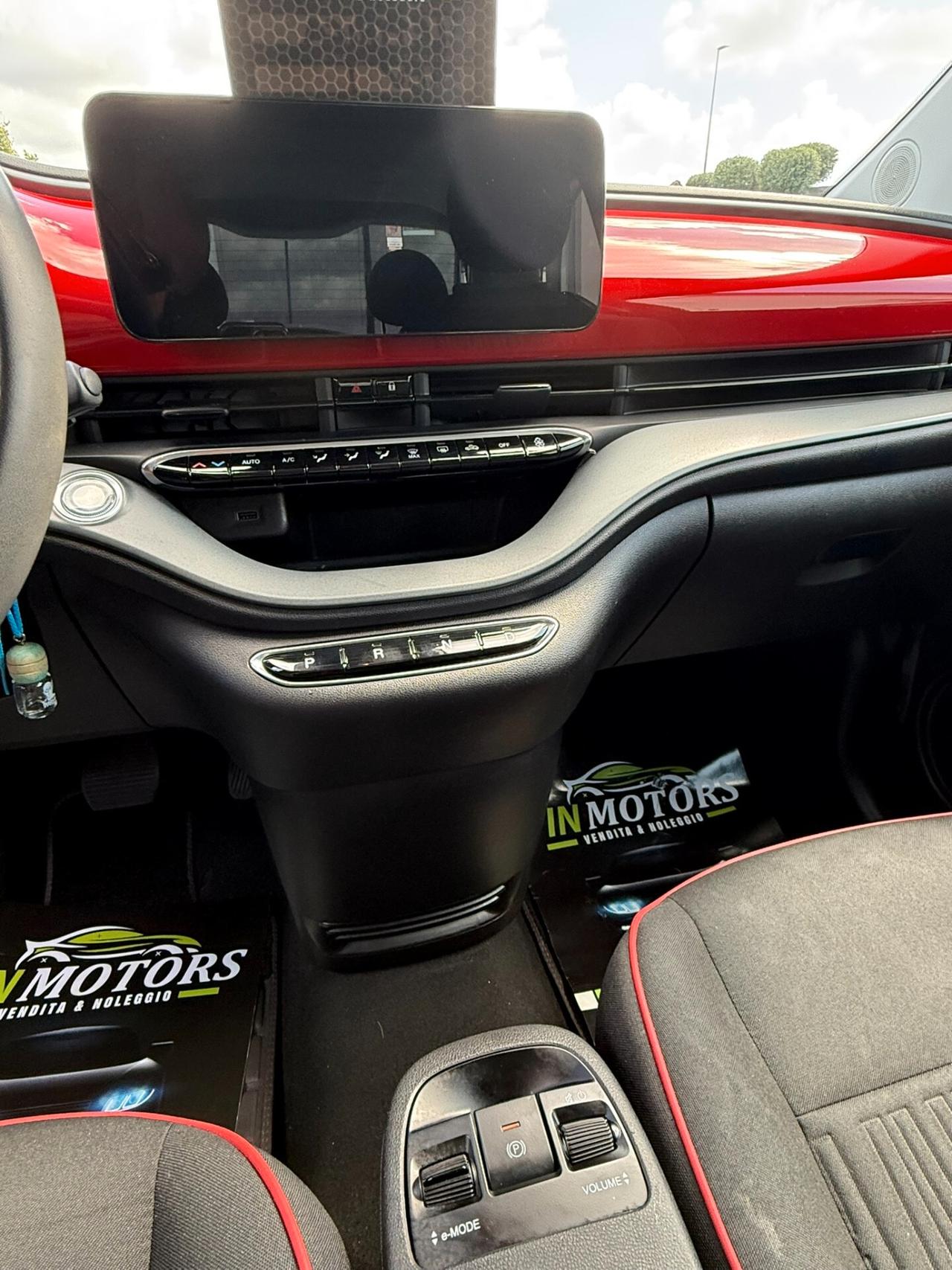 Fiat 500e Berlina 23,8 kWh Red 11/2021