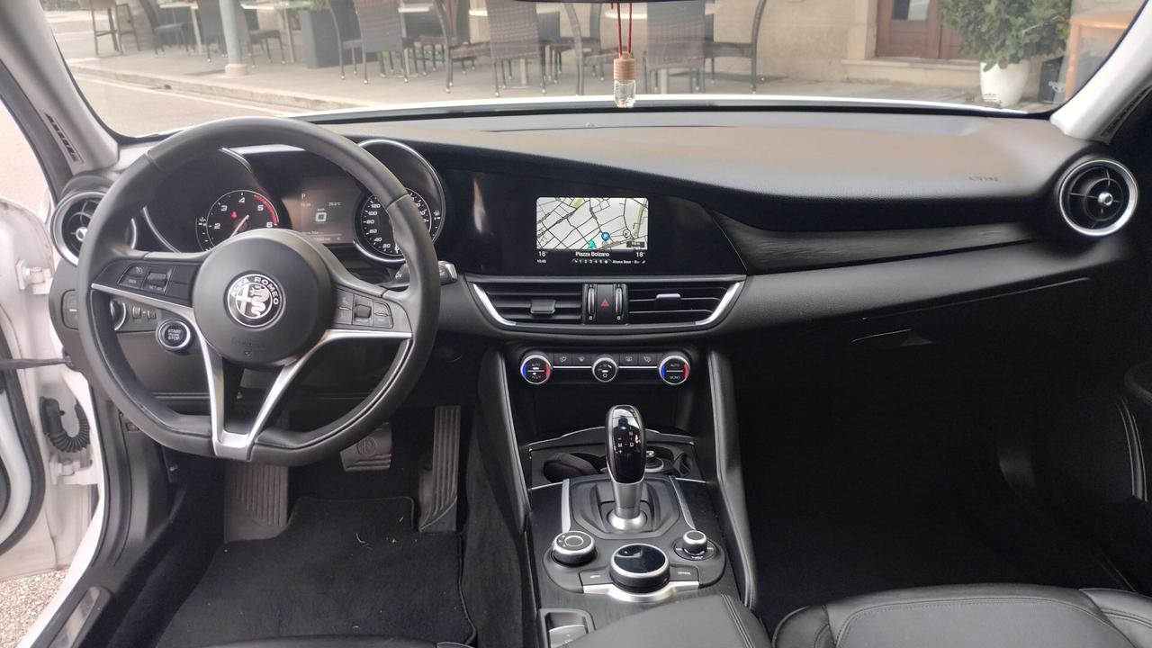 Alfa Romeo Giulia 2.2 Turbodiesel 180 CV AT8 Super