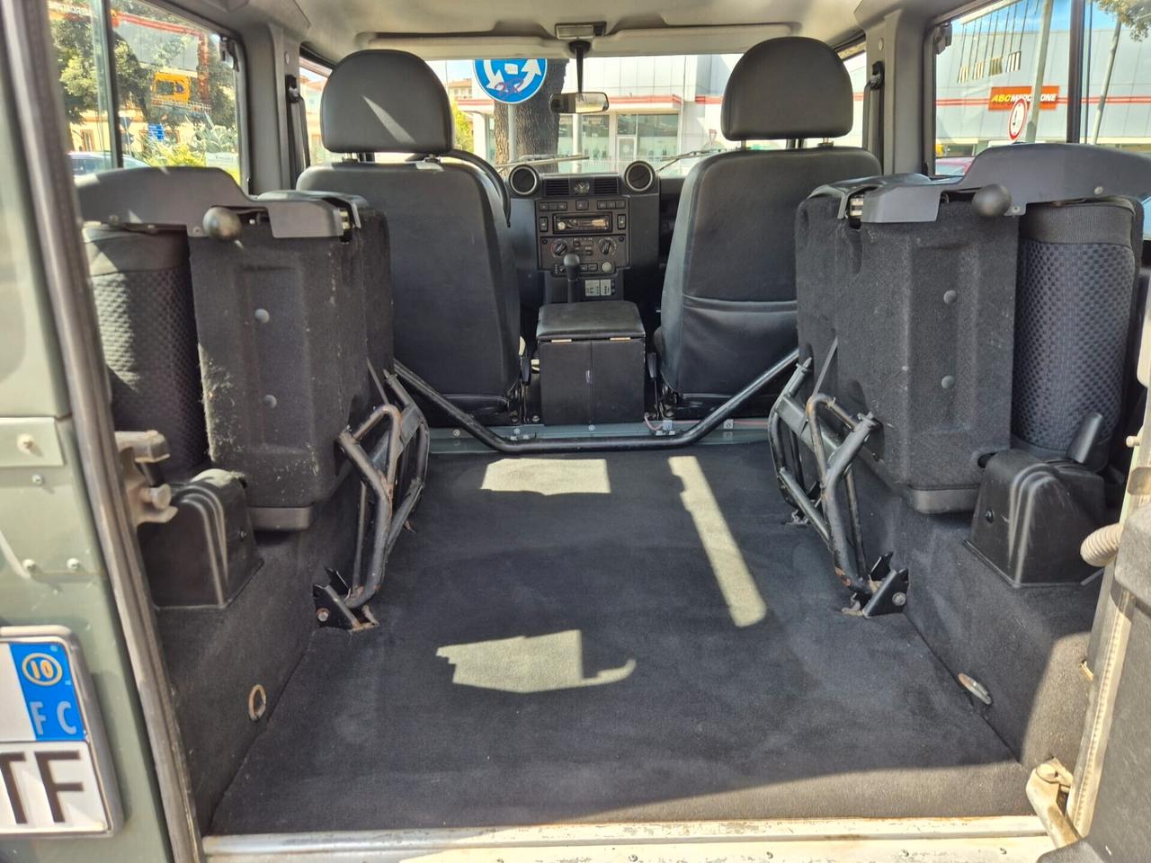 Land Rover Defender 90 2.4 TD4 Station Wagon S
