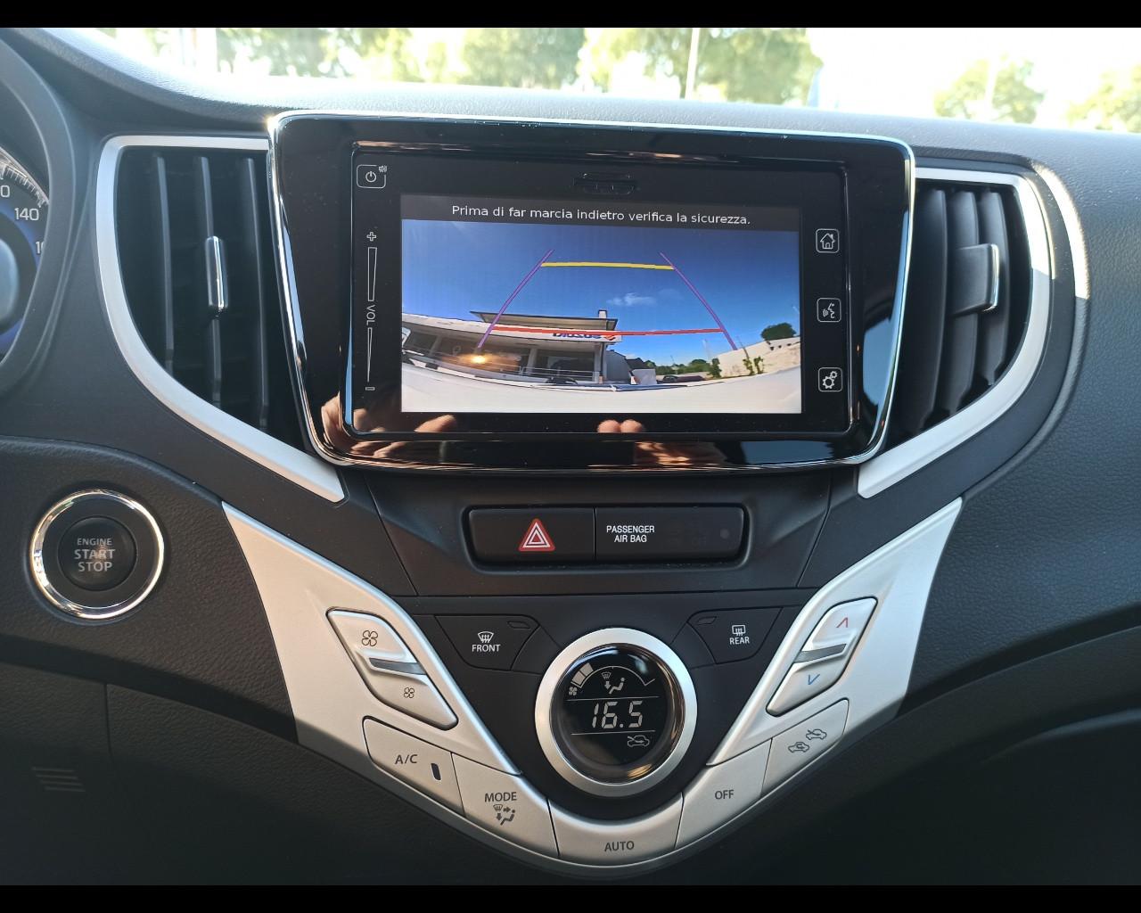 SUZUKI Baleno (2016) - Baleno 1.2 Hybrid B-Top