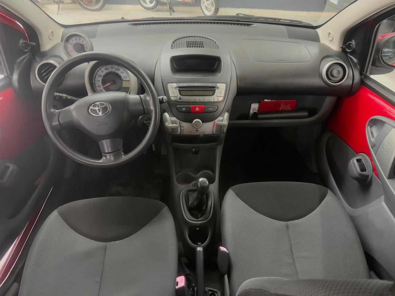 Toyota Aygo 1.0 12V VVT-i 5 porte
